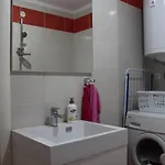 Comfortable Near The Center *